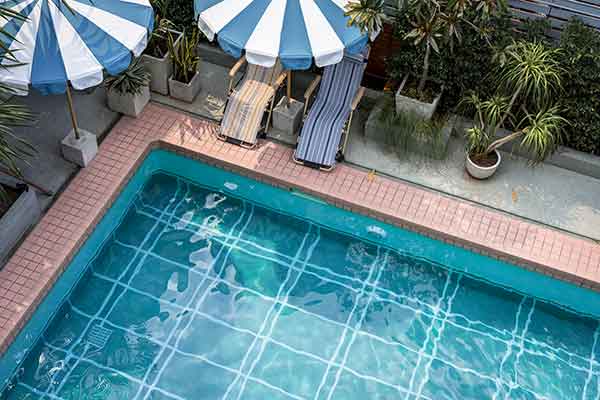 Piscine enterrée en kit installée en Gironde